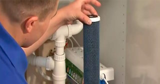 Установка угольных фильтров для воды и вытяжки от 3571 рублей в Инте